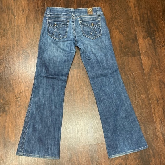 TAG + Premium Denim Jeans Flare legs Size 28 EUC Y2K Fashion - Picture 2 of 13